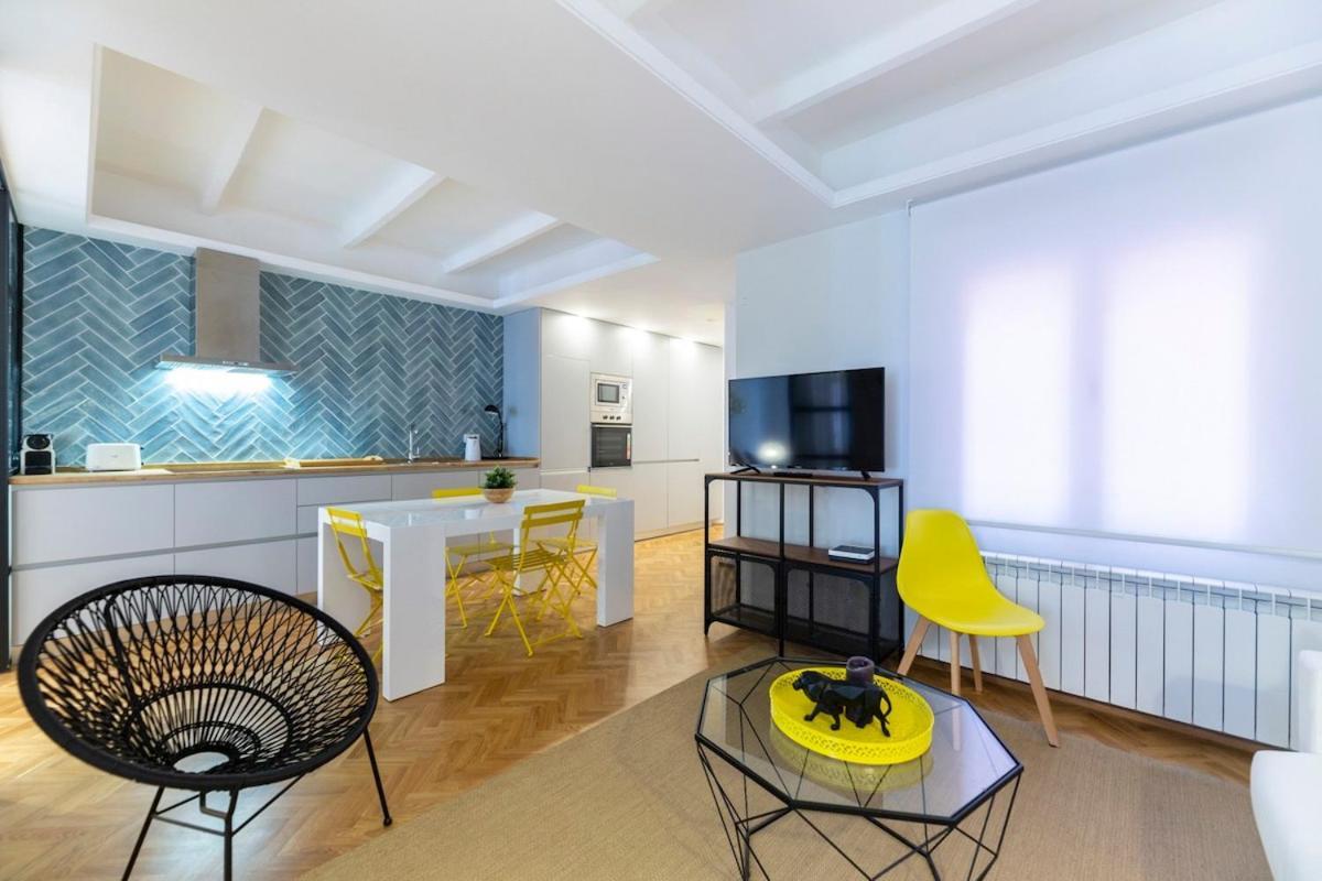 Apartamento Autentico Y Centrico Madrid Luaran gambar