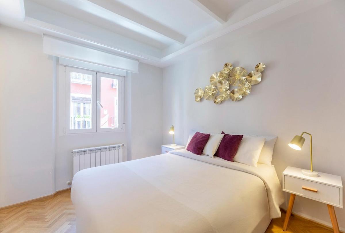 Apartamento Autentico Y Centrico Madrid Luaran gambar