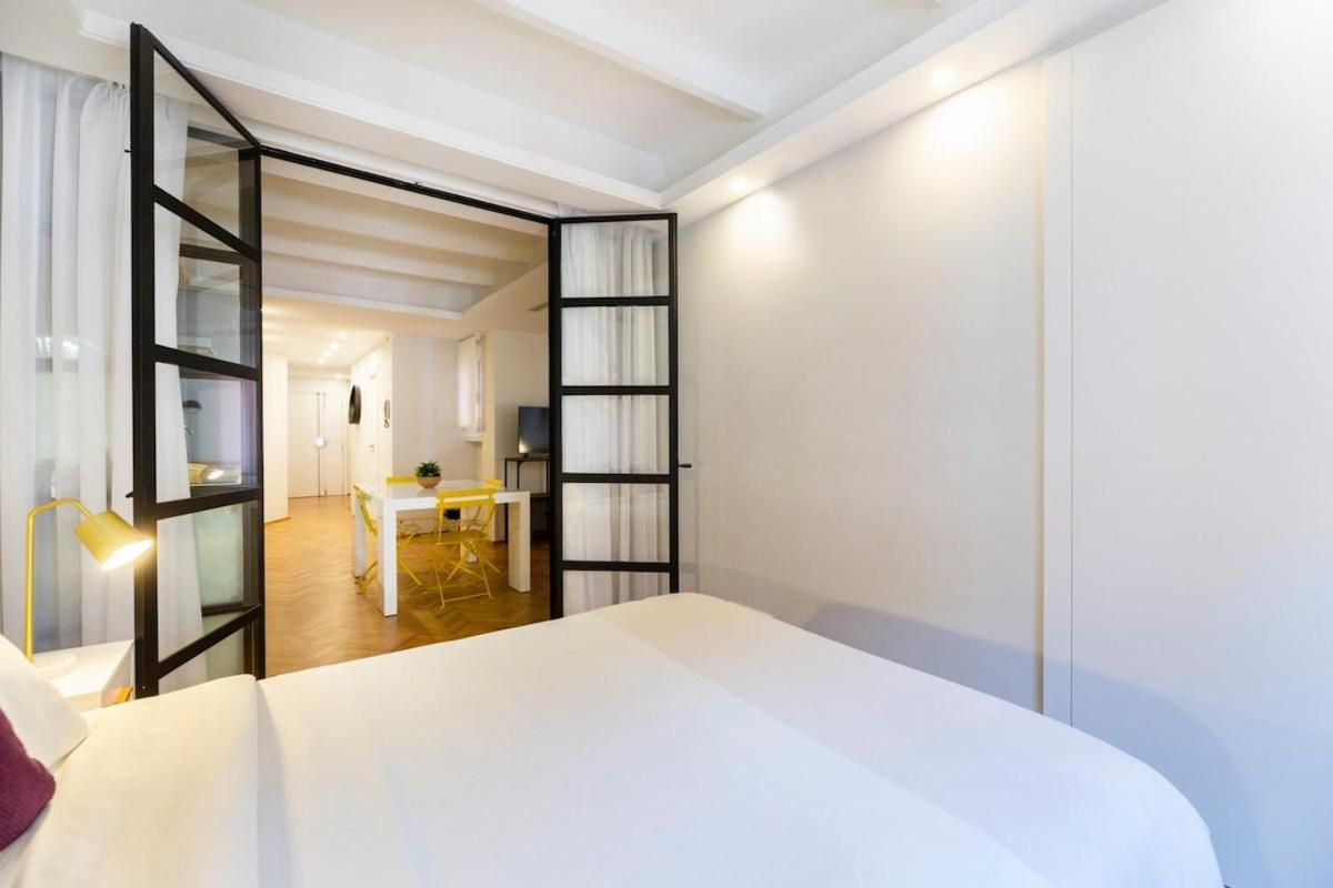 Apartamento Autentico Y Centrico Madrid Luaran gambar